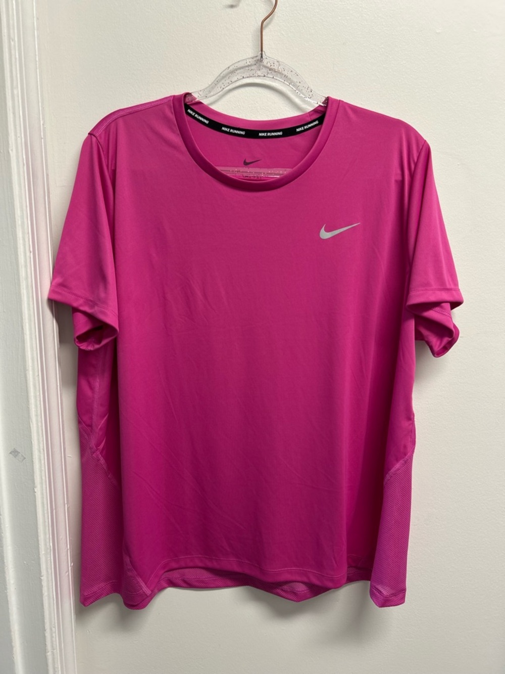 Nike Short Sleeve Athletic Tee in Hot Pink with Reflective Swoosh